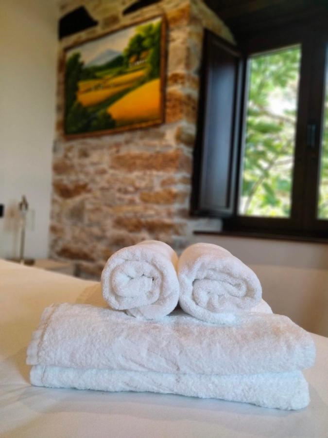 Casa Bagaro Bed and Breakfast Serantes  Exteriör bild